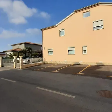 Haus Delphin Apartman Porec